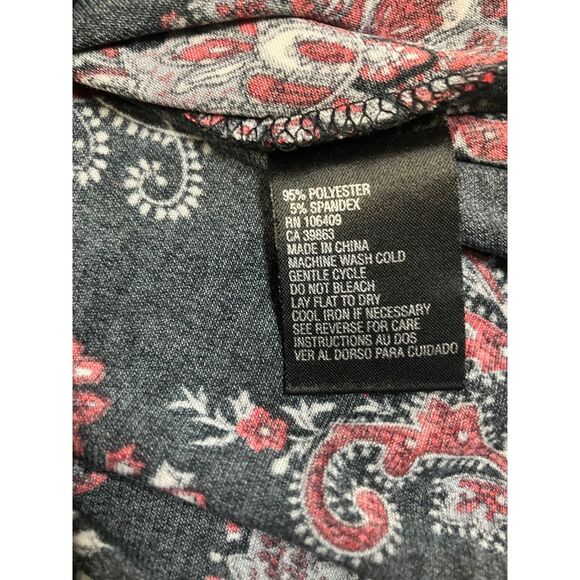 Tahari Paisley Surplice Top Size 10P Petite Black Red White Sleeveless V-Neck - Picture 4 of 5